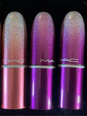 M.A.C. 8 Mini Lipsticks New .